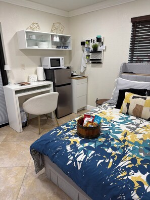 1 bedroom, desk, free WiFi, bed sheets - Cozy 1-bedroom studio in marvelous Miami with AC (Miami)