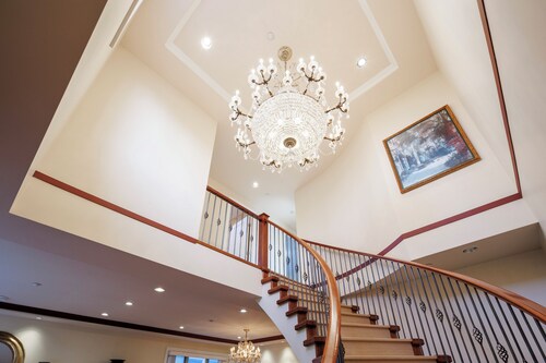 Beautiful 4-bedroom house in Vancouver perfect for your getaway