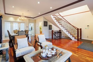 Interior - Beautiful 4-bedroom house in Vancouver perfect for your getaway (Vancouver)