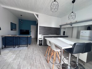 Interior - House in Dordogne, near Sarlat and Domme (Saint-Martial-de-Nabirat)