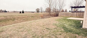 Beautiful Historic Lebanon Illinois 2 Bedroom Villa