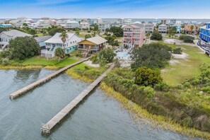 Exterior - Waterfront Luxe, Beach Access, Private Pier (Gulf Shores)