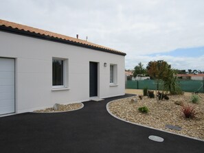 Exterior - Recent house near city center, 6 sleeps (La Tranche-sur-Mer)