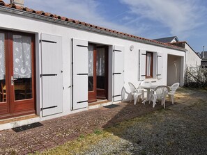 Outdoor dining - House in La Faute-sur-Mer, near beach, 4 ppl (La Faute-sur-Mer)