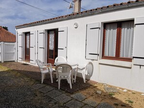 Outdoor dining - House in La Faute-sur-Mer, near beach, 4 ppl (La Faute-sur-Mer)