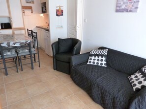 TV - Cozy cottage with direct beach access (La Tranche-sur-Mer)