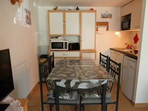 Dining - Cozy cottage with direct beach access (La Tranche-sur-Mer)