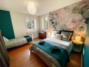 Free WiFi - House with large garden and WIFI (Meusnes)