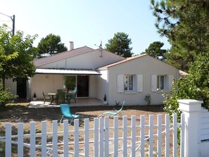 Terrace/patio - Charming house near beach for 5 people, pets accepted (La Tranche-sur-Mer)
