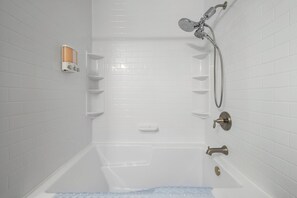 Hair dryer, towels, soap, shampoo - Stylish & Spacious w/King Beds, Mountain Views, Gym, Frwy Access & 2 Balconies! (West Jordan)