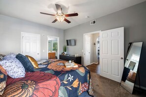 3 bedrooms, iron/ironing board, travel crib, free WiFi