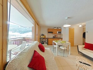 TV - Cozy apartment with mountain view - 4 guests (Le Grand-Bornand)
