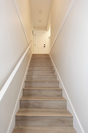 Interior - Cozy Corner on Trumpeter (Colwood)