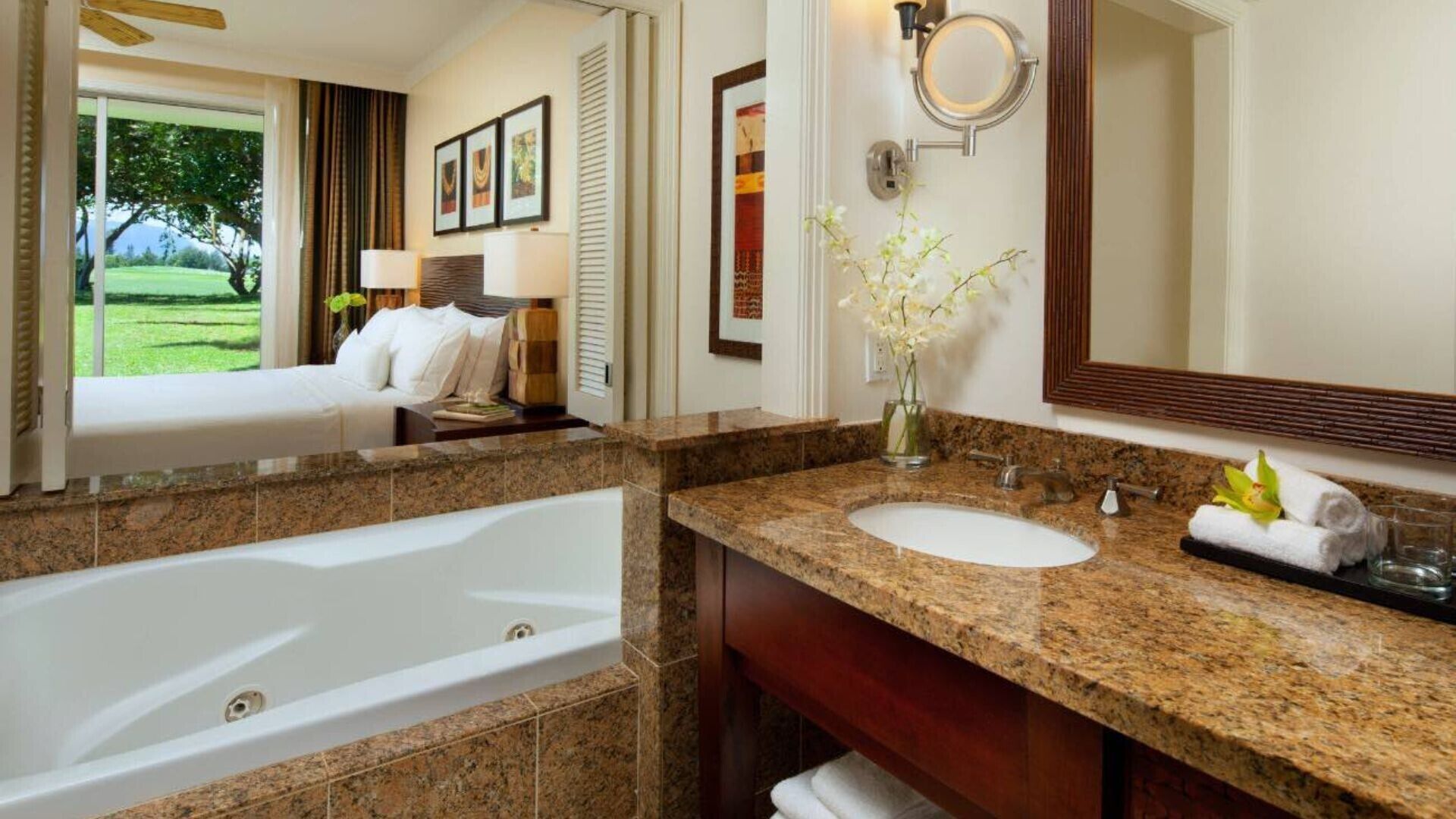 Shower, jetted tub, hair dryer, towels