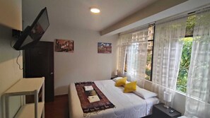 Espacio para trabajar con un portátil y wifi gratis