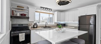 Perfect Group Stay in Cornwall | 3BR +Theater Room