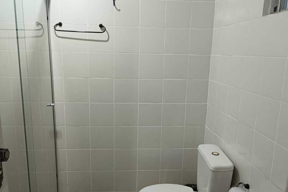 Shower, towels, soap, toilet paper