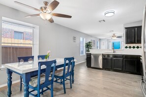 Comfort House | Dining - Quiet Austin Stay Near Tech (Austin)