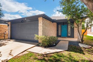 Comfort House | Exterior