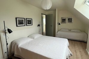 6 bedrooms, iron/ironing board, bed sheets - TOUMAÏ house near beaches, Port Saint Jacques (Sarzeau)