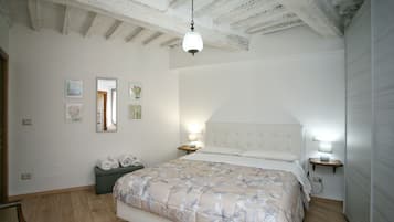 Silitysrauta/-lauta, internet, vuodevaatteet