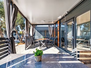 Outdoor dining - Maslina Delux by Interhome (Pirovac)