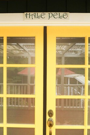 Exterior detail - Pele Cottage Volcano Hawaii (Volcano)