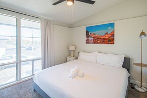 Iron/ironing board, free WiFi - Dwell (Scottsdale)