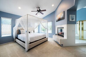 4 Schlafzimmer, Zimmersafe, Schreibtisch, kostenloses WLAN