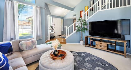 Spacious 4-bedroom house in the Center of Temecula with Heated Pool