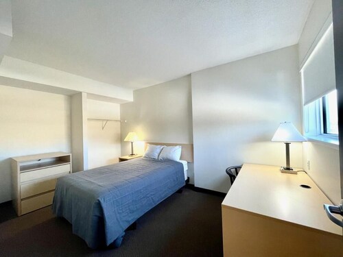 Résidence Saint-Paul - Quiet, practical living in Ottawa