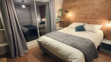 3 camere, ferro/asse da stiro, culla da viaggio, Wi-Fi gratuito