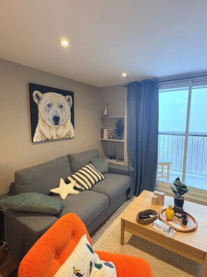 Smart TV, books, stereo - Le lioran, 3-bedroom apartment, sleeps 8 (Saint-Jacques-des-Blats)