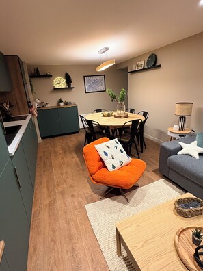 Smart TV, books, stereo - Le lioran, 3-bedroom apartment, sleeps 8 (Saint-Jacques-des-Blats)
