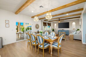 Dining - Isle of Palms: Sleeps 27, Lazy River & Waterslide (Indio)