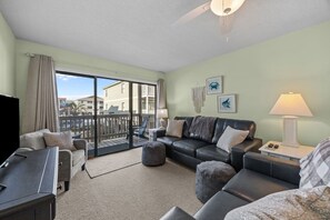 Smart TV - Island Time Direct beach access, shared pool (Ocean Isle Beach)