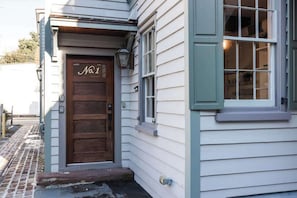 Exterior detail - The Helène Estate - Spacious 3BD, 3.5BA - 2 Blocks from King St! (Charleston)