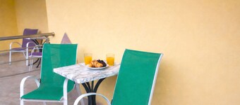 Jayne's Rooms - Elassona View Gem