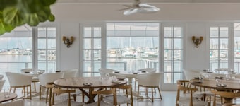 4BDR Queenslander with Pool Near Manly Esplanade