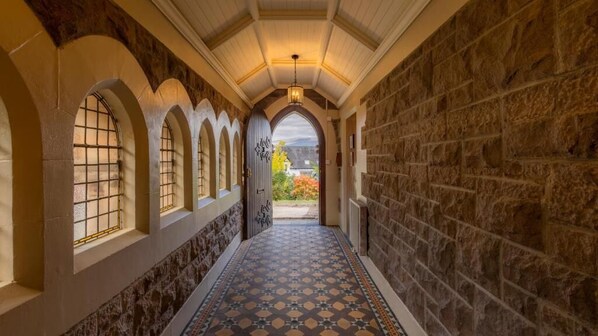 Premium House, City View | Interior