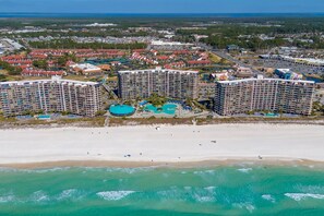 Beach nearby - Edgewater Beach Resort Tower 1 - 2BR 2BA Condo (Panama City Beach)