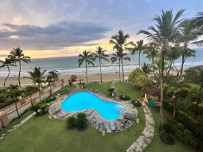 Pool - Beachfront Penthouse in Cabarete beach (Cabarete)