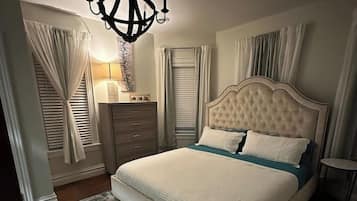 Desk, iron/ironing board, travel cot, WiFi