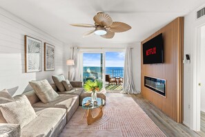 Smart TV, fireplace - Brand New Luxury | Sunset Balcony | 3 Pools (panama city beach)
