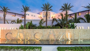 A hotel entrance with the name "CABOZUL" displayed prominently. - Cabo Azul Hilton Vacation Club 2 Bedroom Ocean View (San José del Cabo)