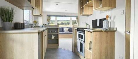 廚房用具/餐具/器皿