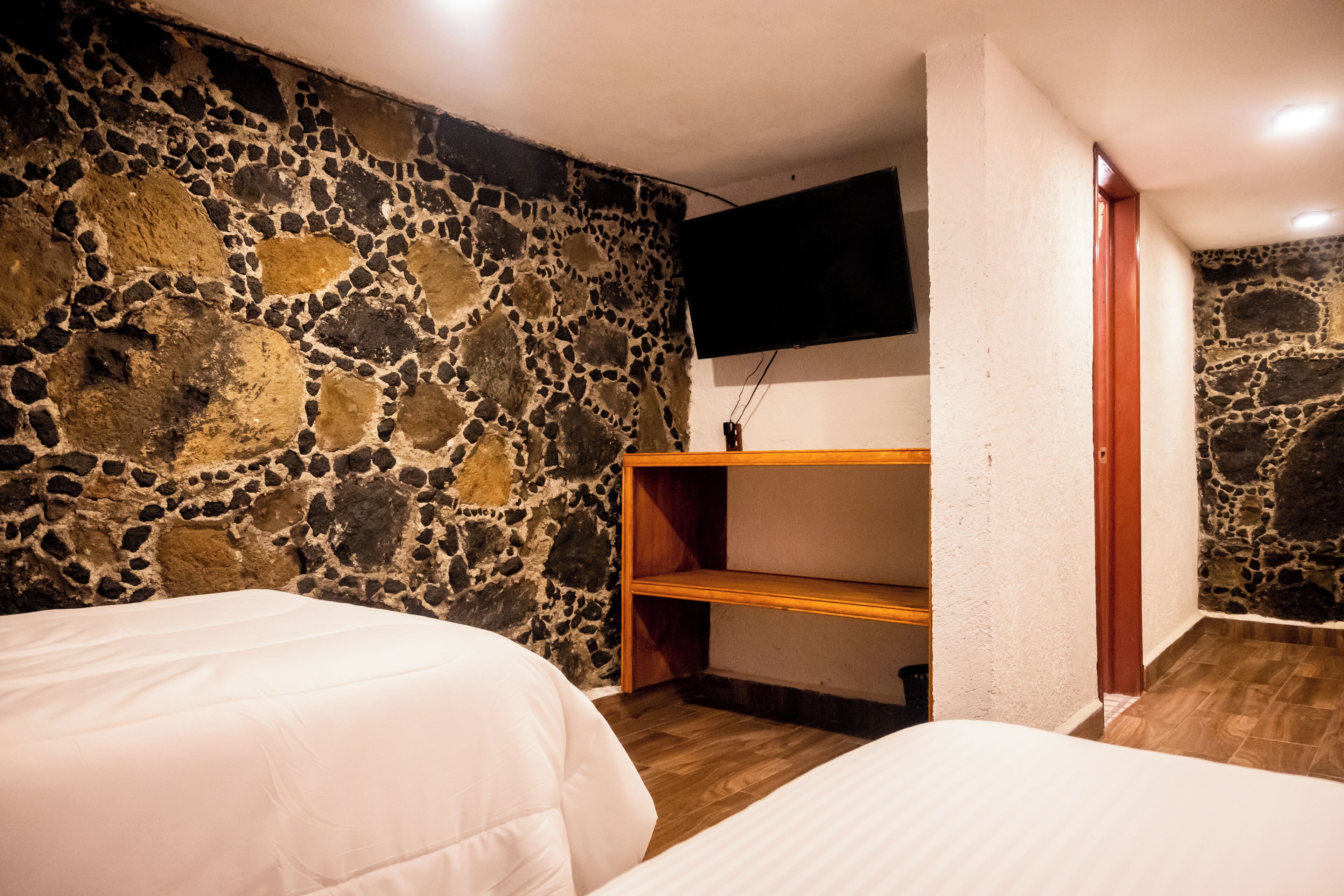 Basic Triple Room | Free WiFi