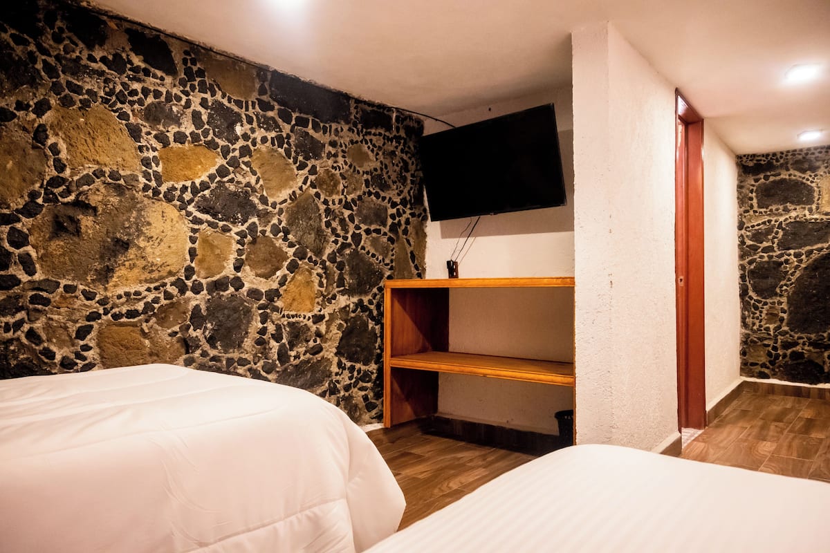 Basic Triple Room | Free WiFi