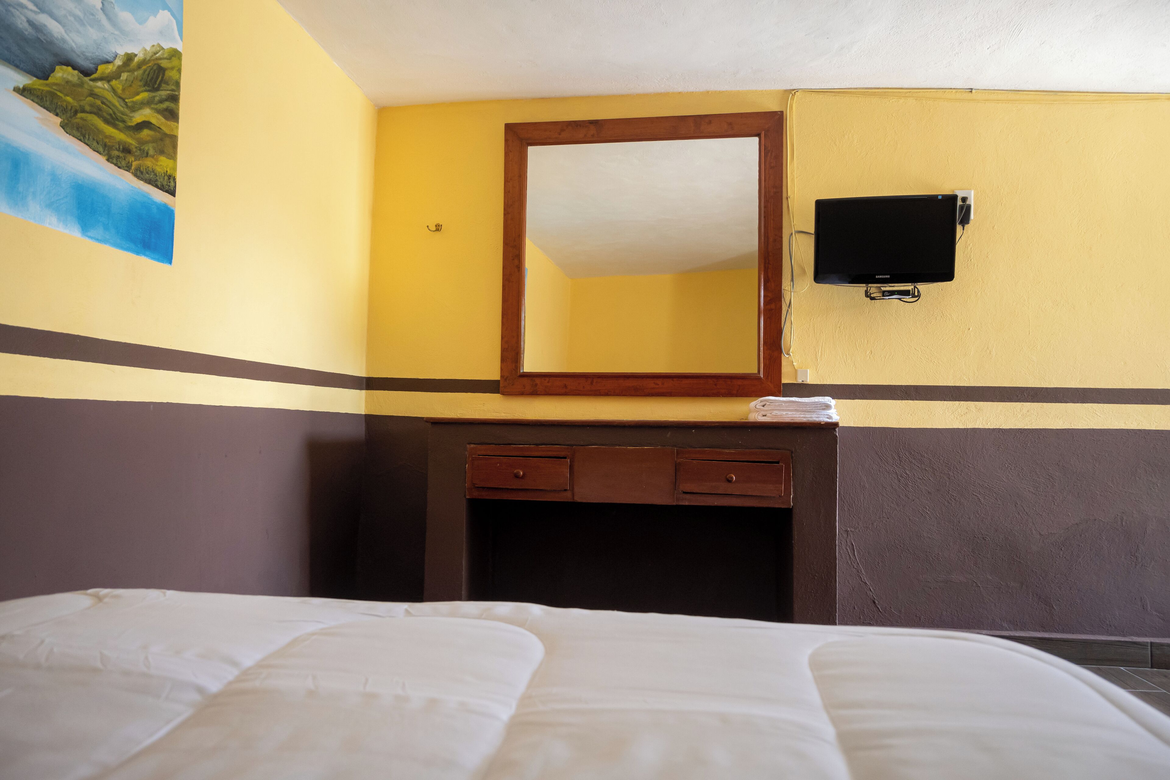 Basic Room | Free WiFi