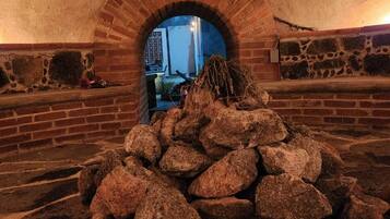 Masajes con piedras calientes y masajes deportivos